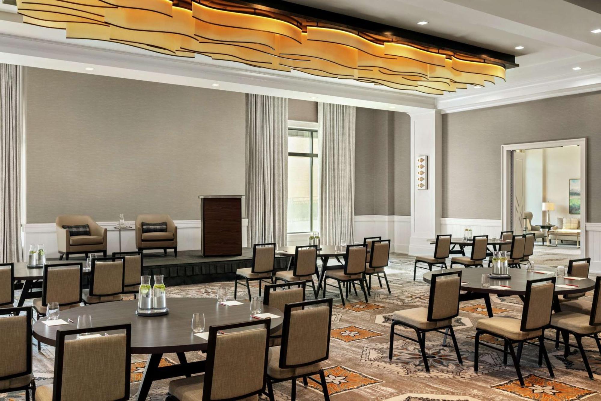 Hotel The Harpeth Downtown, Curio Collection By Hilton Franklin