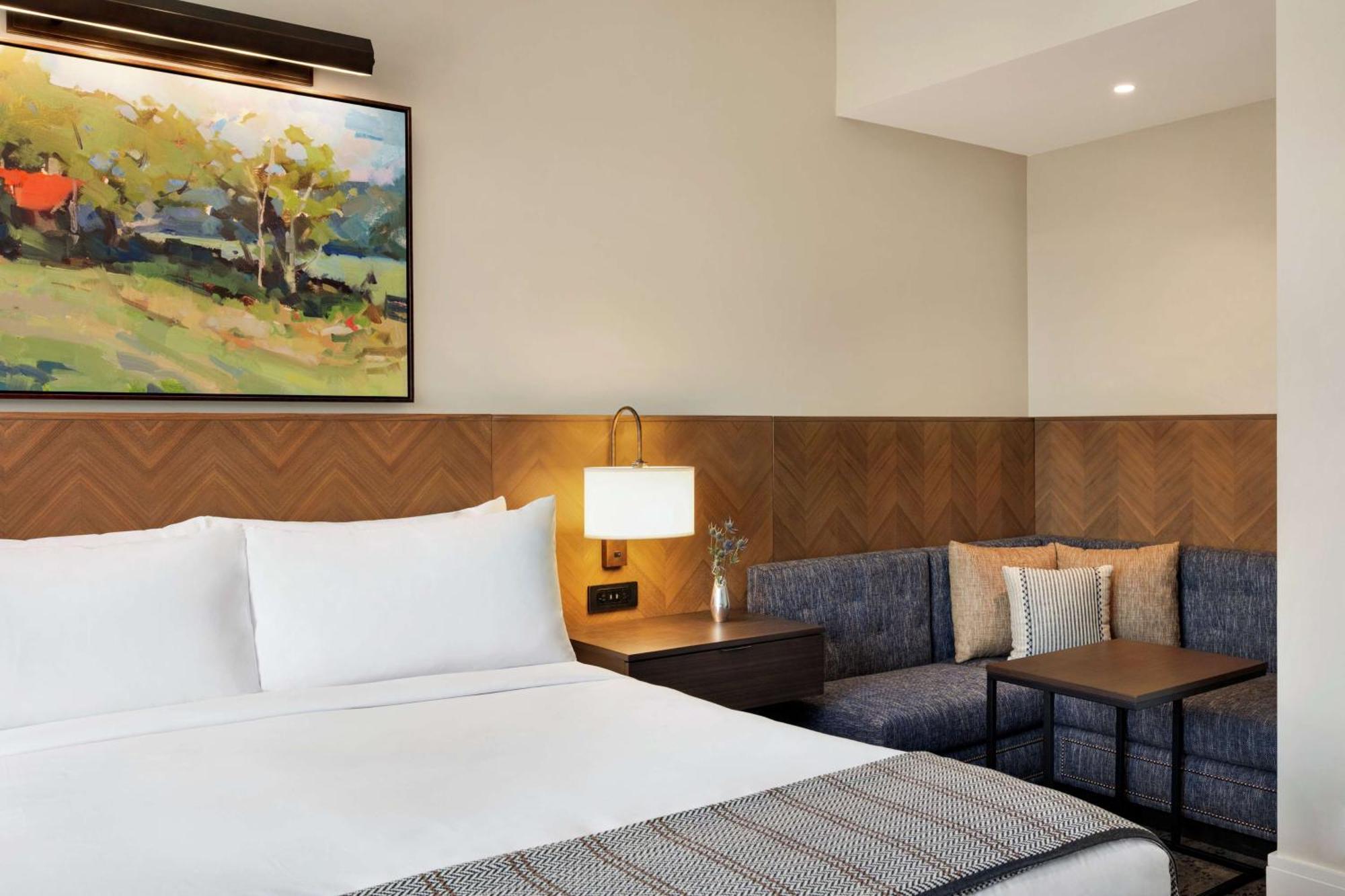 Hotel The Harpeth Downtown, Curio Collection By Hilton Franklin